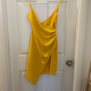 Yellow bodycon asymmetrical dress